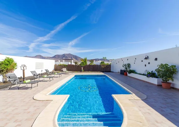 فيلة Arisen By *